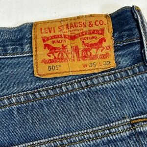 Levis 501 Original Fit Mens Jeans 36x32 Medium Wash Blue Button Fly Denim